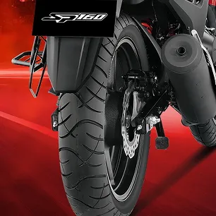 advanced-tranction-with-wider-rear-tyre